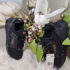 Adidas NMD_R1 V2 SHOES new